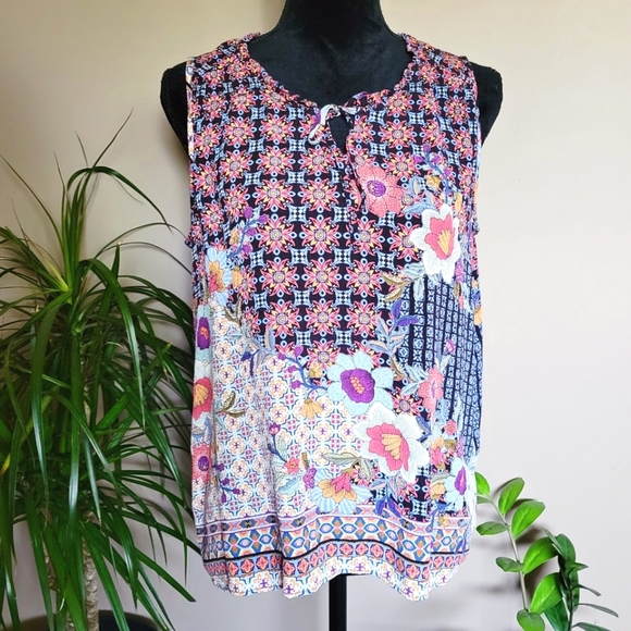 Westport sleevless top - Picture 2 of 9